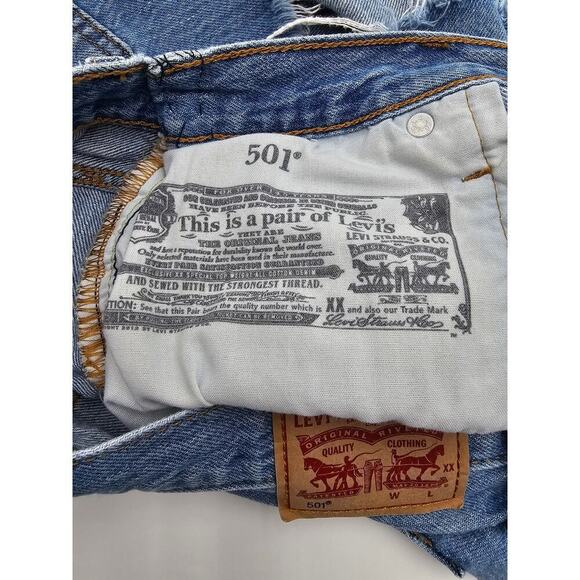 Levi's 501 Women's 29 Denim Blue Cutoff Shorts - Picture 6 of 9
